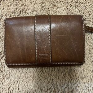Vintage mint condition Coach Tan Leather max storage&change compartment wallet
